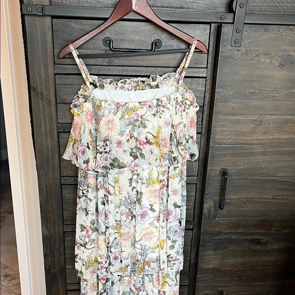Floral Maxi Dress - Picture 5 of 7